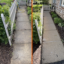 Very-Professional-Roof-Cleaning-in-Englewood-OH 0